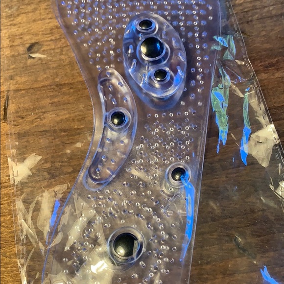 Acupressure pressure point shoe inserts - Picture 3 of 4